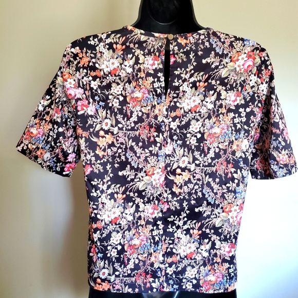 Satin Print Top - Picture 5 of 8